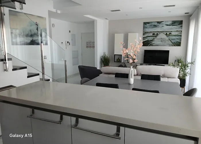 Вилла La Herrada 03187 Montesinos *