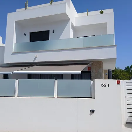 La Herrada 03187 Montesinos וילה